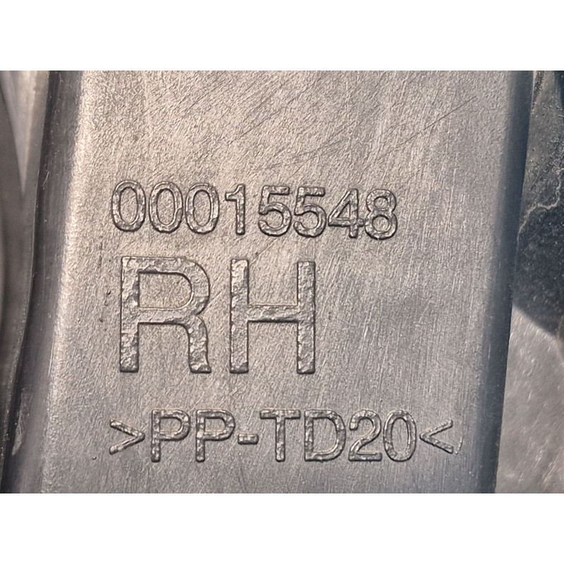 Recambio de faro derecho para chevrolet captiva (c100, c140) 2.0 d 4wd referencia OEM IAM 00015548 00015548 00015548