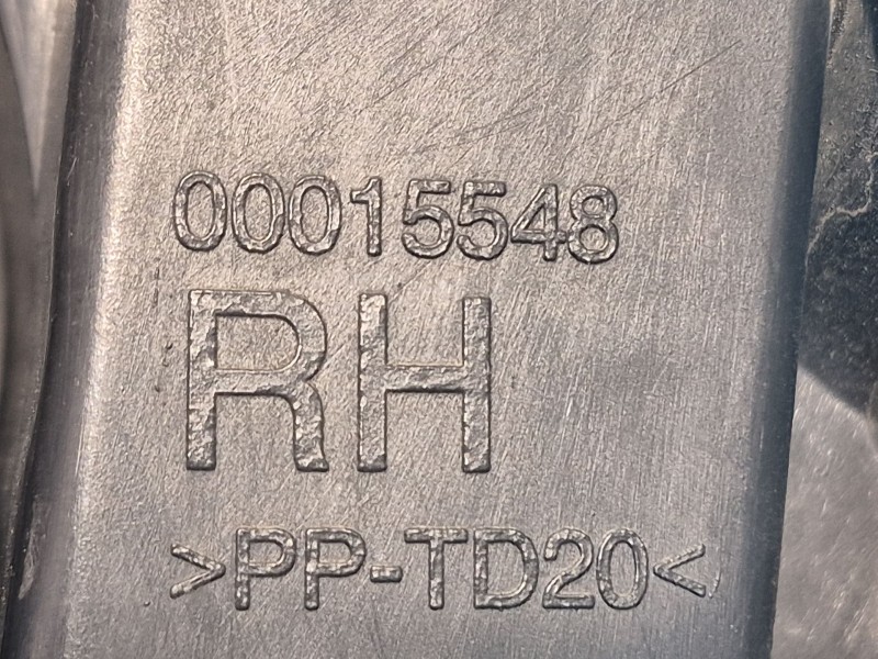 Recambio de faro derecho para chevrolet captiva (c100, c140) 2.0 d 4wd referencia OEM IAM 00015548 00015548 00015548