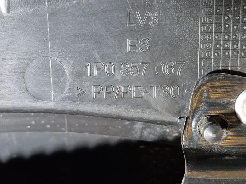 Recambio de salpicadero para seat leon (1p1) 1.6 tdi referencia OEM IAM 1P0819723 1P0819723 1P0819723