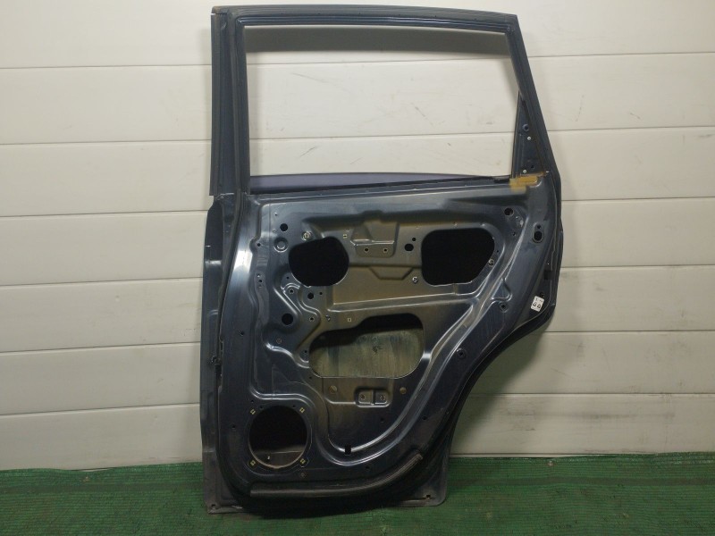 Recambio de puerta trasera derecha para chevrolet captiva (c100, c140) 2.0 d 4wd referencia OEM IAM   