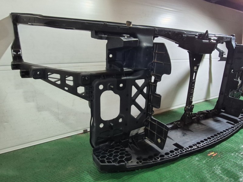 Recambio de panel frontal para kia cee´d sw (ed) 1.6 crdi 90 referencia OEM IAM   