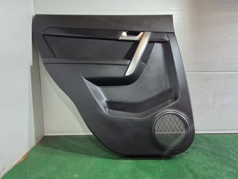 Recambio de guarnecido puerta trasera izquierda para chevrolet captiva (c100, c140) 2.0 d 4wd referencia OEM IAM   