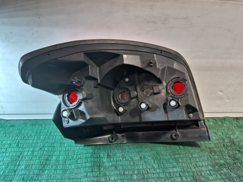 Recambio de piloto trasero izquierdo para chevrolet captiva (c100, c140) 2.0 d 4wd referencia OEM IAM   