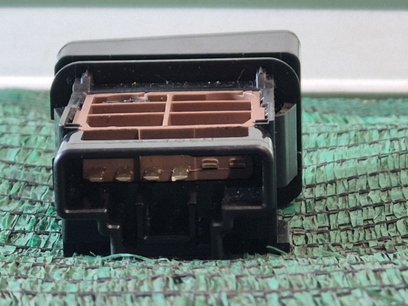 Recambio de warning para mazda 5 (cr) 2.0 cd (cr19) referencia OEM IAM 15A468 15A468 15A468