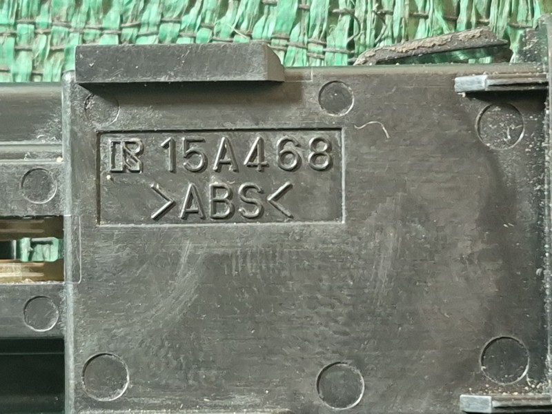 Recambio de warning para mazda 5 (cr) 2.0 cd (cr19) referencia OEM IAM 15A468 15A468 15A468