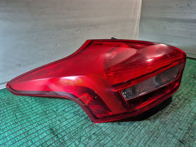 Recambio de piloto trasero izquierdo para ford focus iii 1.0 ecoboost referencia OEM IAM F1EB13405B F1EB13405B F1EB13405B