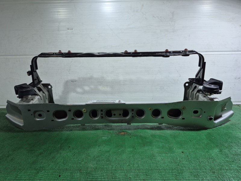 Recambio de refuerzo paragolpes delantero para ford focus iii 1.5 tdci referencia OEM IAM F0C172803 F0C172803 F0C172803