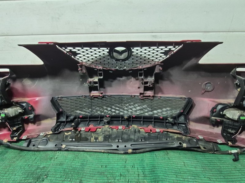 Recambio de paragolpes delantero para mazda 3 (bk) 1.6 di turbo referencia OEM IAM   