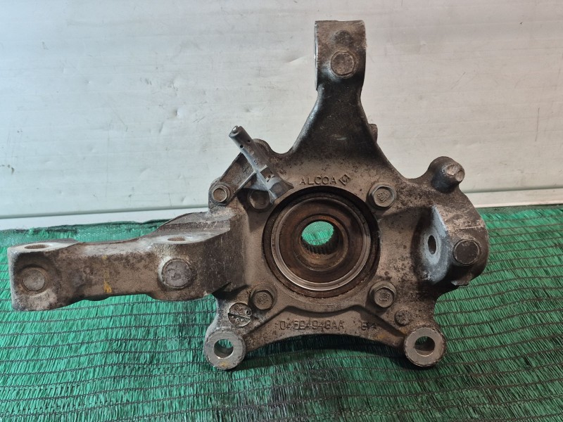 Recambio de mangueta delantera derecha para chrysler grand voyager limited referencia OEM IAM 04694948AA 04694948AA 04694948AA