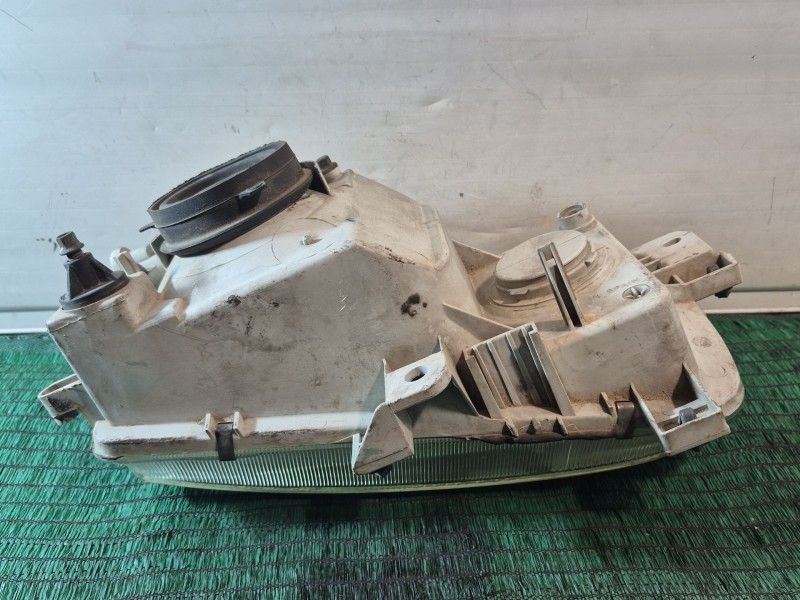 Recambio de faro izquierdo para nissan vanette cargo (hc23) 2.3 diesel referencia OEM IAM   