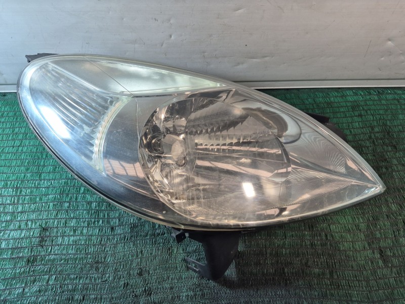 Recambio de faro derecho para citroën xsara picasso (n68) 2.0 hdi referencia OEM IAM   