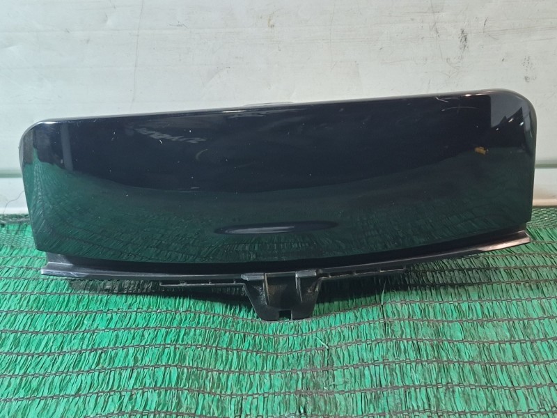 Recambio de cenicero para peugeot 508 i (8d_) 2.0 hdi referencia OEM IAM 9686445477 9671177577 9671177577