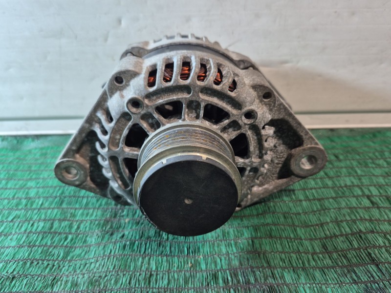 Recambio de alternador para opel astra j (p10) 1.7 cdti (68) referencia OEM IAM 13500186 13500186 13500186