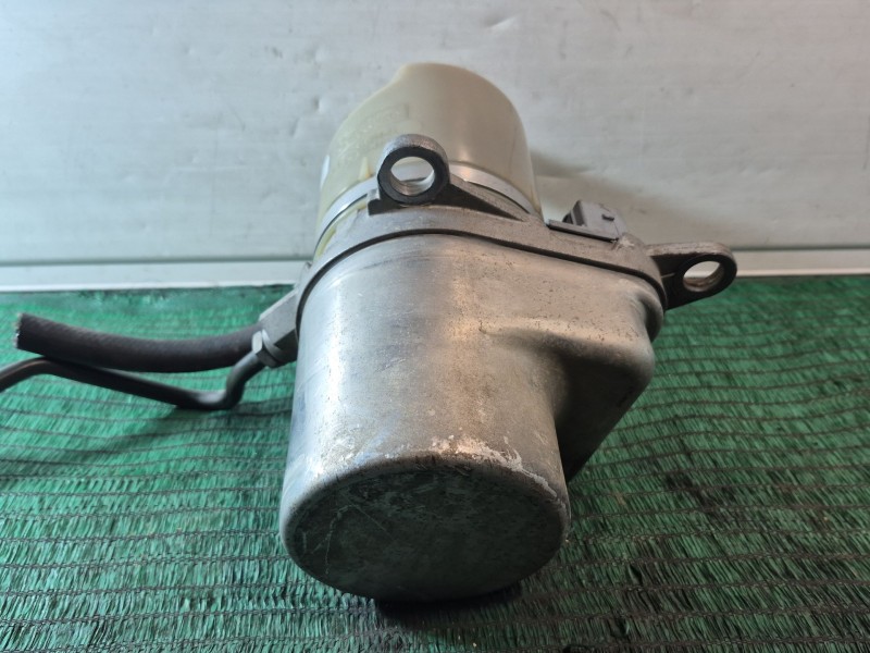 Recambio de bomba direccion para volvo v50 (545) 1.8 referencia OEM IAM   