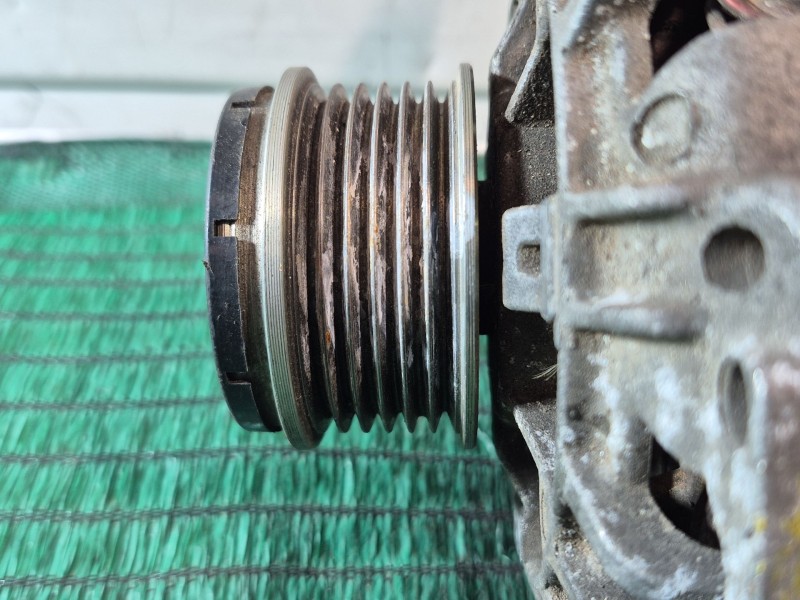 Recambio de alternador para renault scenic (ja..) 1.9 dci authentique referencia OEM IAM 8200054588 2542466B SG10B019