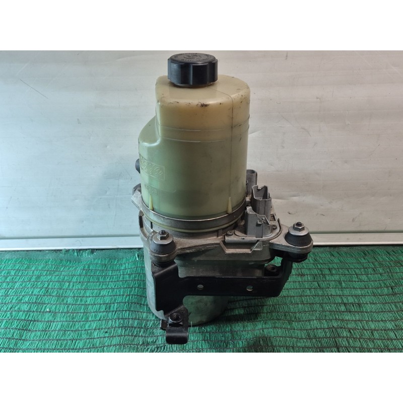 Recambio de bomba direccion para ford focus c-max (cap) 30 aniversario referencia OEM IAM   