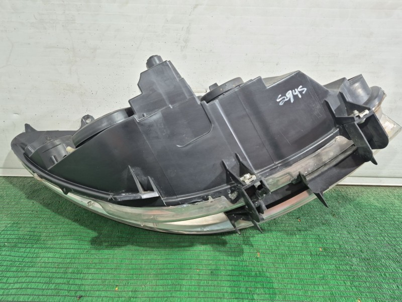 Recambio de faro izquierdo para peugeot 307 cc (3b) 2.0 hdi 135 referencia OEM IAM   