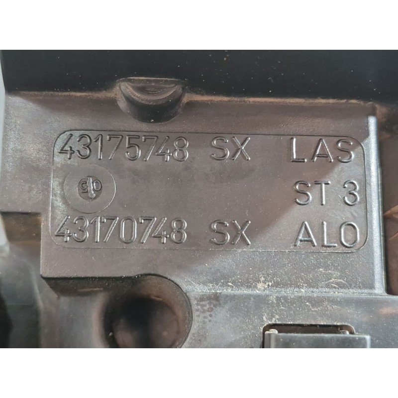 Recambio de faro izquierdo para peugeot 307 cc (3b) 2.0 hdi 135 referencia OEM IAM   