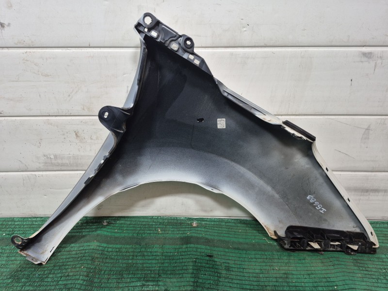 Recambio de aleta delantera izquierda para peugeot 5008 (0u_, 0e_) 1.6 hdi referencia OEM IAM   