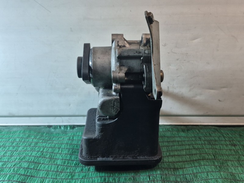 Recambio de bomba direccion para bmw serie 5 berlina (e39) 530d referencia OEM IAM   