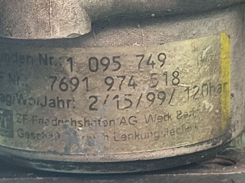 Recambio de bomba direccion para bmw serie 5 berlina (e39) 530d referencia OEM IAM   