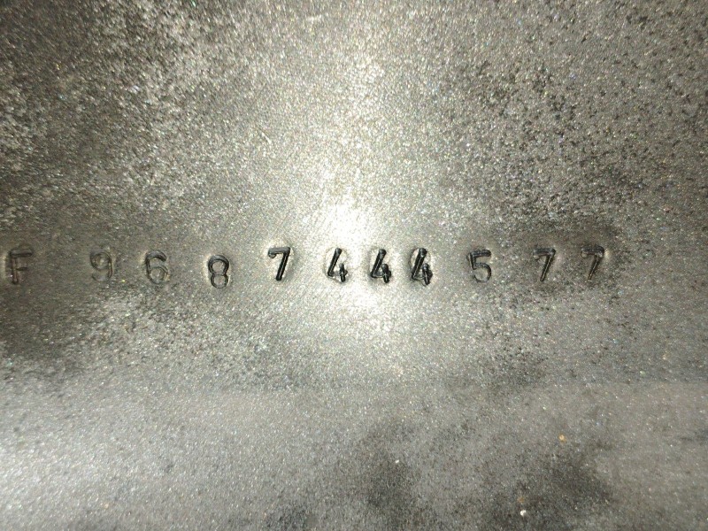 Recambio de paragolpes delantero para peugeot 5008 (0u_, 0e_) 1.6 hdi referencia OEM IAM   