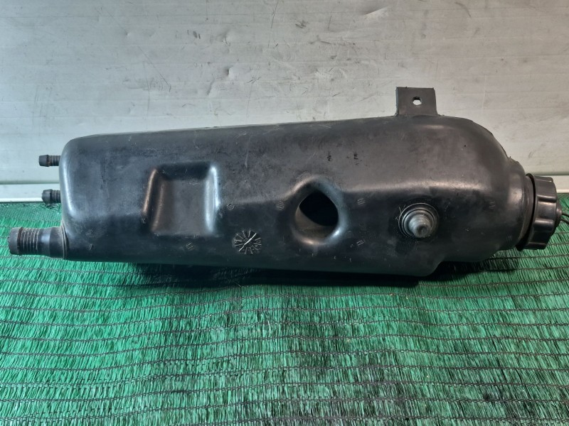 Recambio de deposito expansion para jaguar xj6/12 3.6 daimler / kat referencia OEM IAM CAC9717 CAC9717 CAC9717