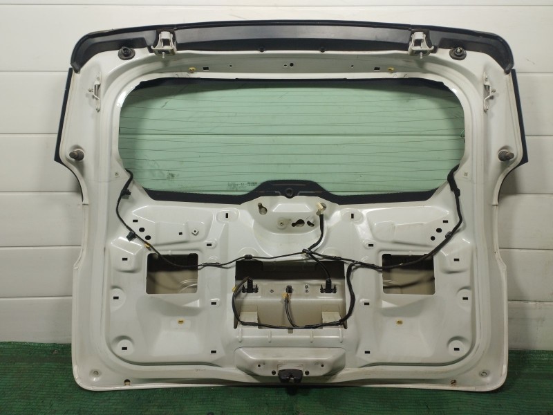 Recambio de porton trasero para peugeot 5008 (0u_, 0e_) 1.6 hdi referencia OEM IAM   