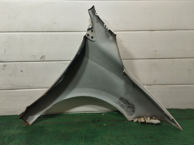 Recambio de aleta delantera izquierda para peugeot 308 i (4a_, 4c_) 1.6 hdi referencia OEM IAM   