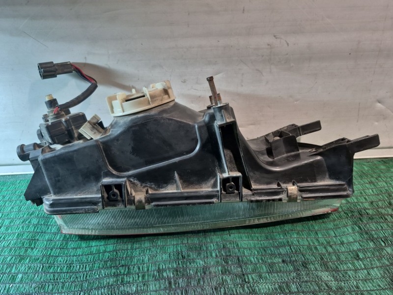 Recambio de faro izquierdo para nissan almera (n15) 1.4 16v cat referencia OEM IAM   