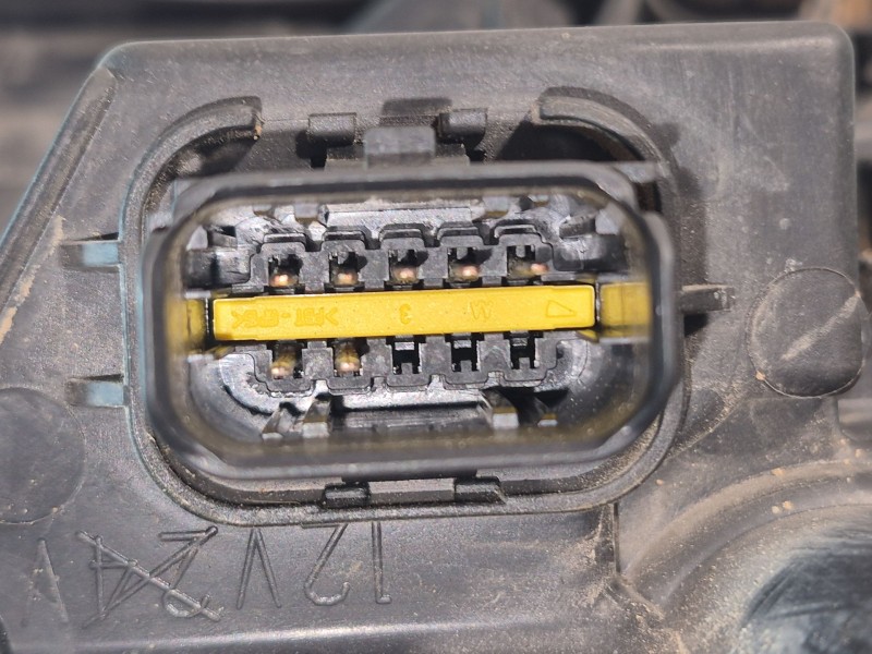 Recambio de faro izquierdo para peugeot 5008 (0u_, 0e_) 1.6 hdi referencia OEM IAM   