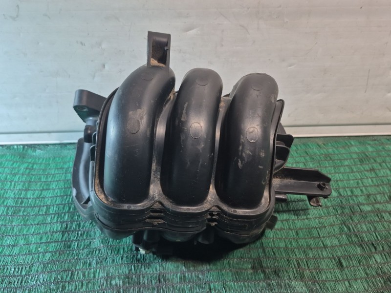 Recambio de colector admision para peugeot 107 básico referencia OEM IAM   