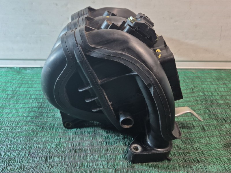 Recambio de colector admision para peugeot 107 básico referencia OEM IAM   