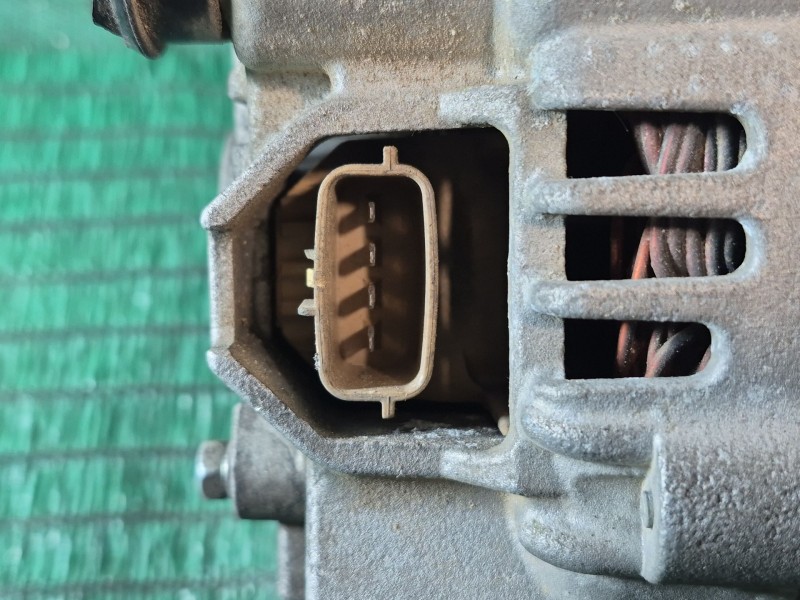 Recambio de alternador para volvo v40 familiar 1.8 16v cat referencia OEM IAM CGB15491 CGB15491 CGB15491