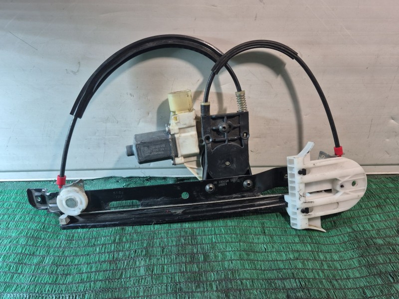 Recambio de elevalunas trasero izquierdo para ford mondeo berlina (gd) referencia OEM IAM 0130822286 FC6652 6M2114553B