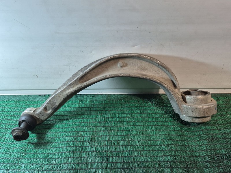 Recambio de brazo suspension inferior delantero derecho para audi q5 (8r) referencia OEM IAM 8K0407696J 8K0407696J 8K0407696J
