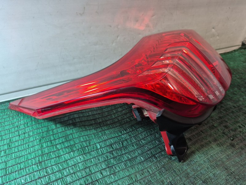 Recambio de piloto trasero izquierdo para peugeot 5008 (0u_, 0e_) 1.6 hdi referencia OEM IAM   