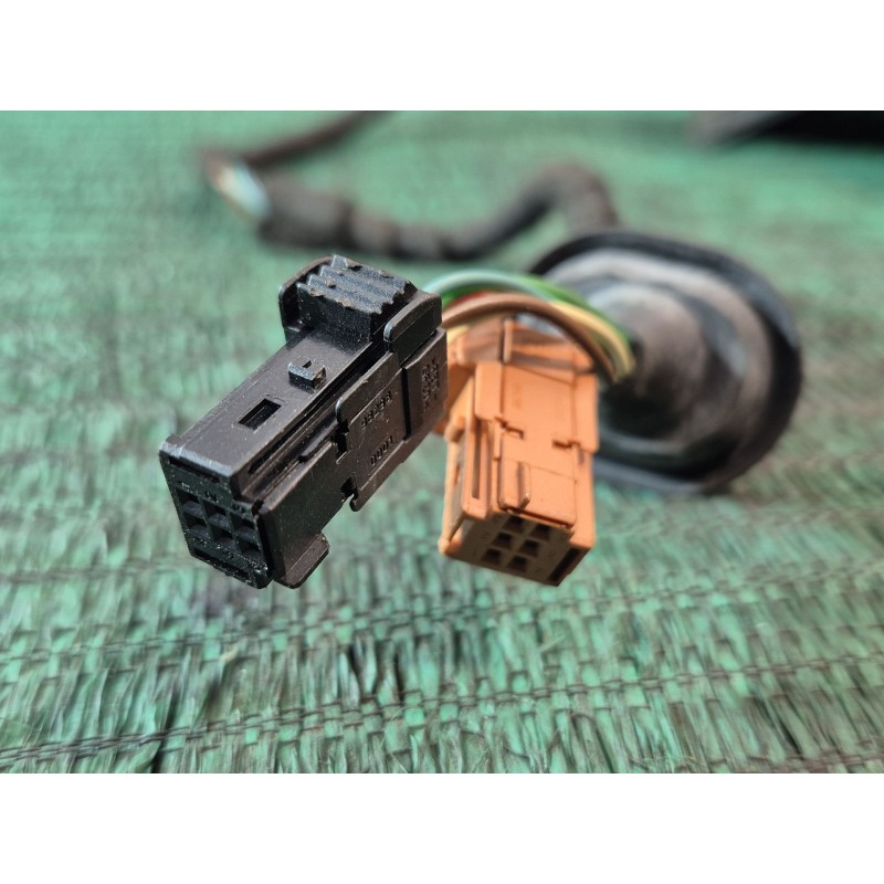 Recambio de retrovisor derecho para peugeot 5008 (0u_, 0e_) 1.6 hdi referencia OEM IAM   