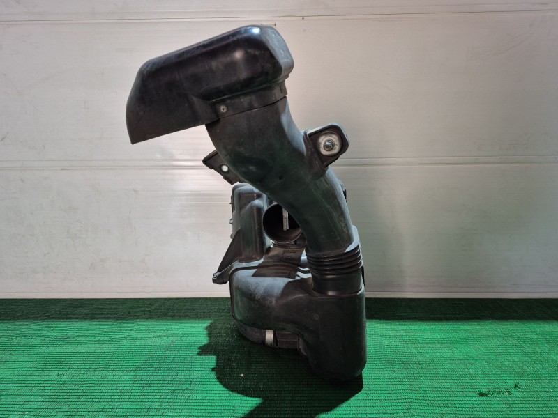 Recambio de filtro aire para nissan cabstar referencia OEM IAM   