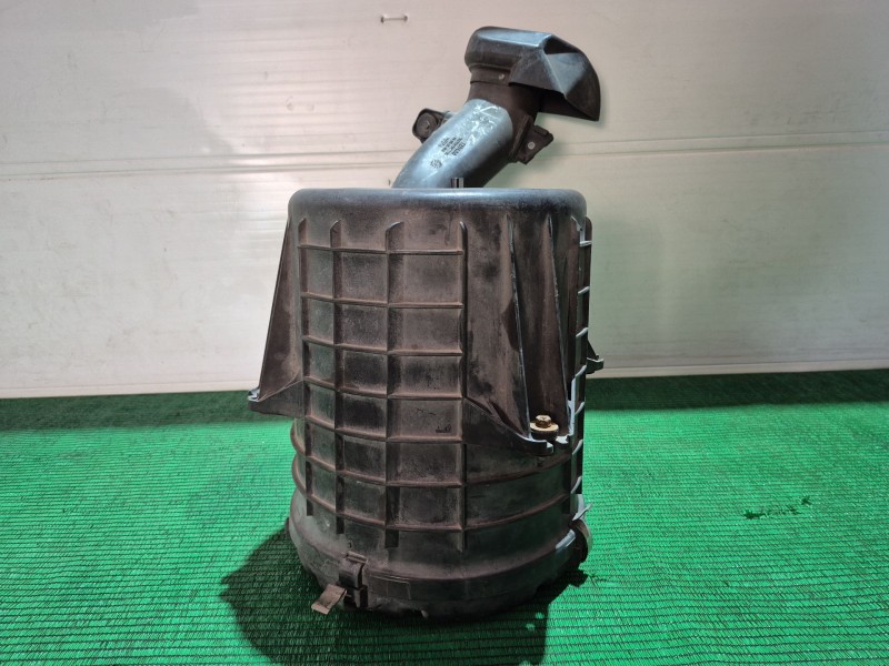 Recambio de filtro aire para nissan cabstar referencia OEM IAM   