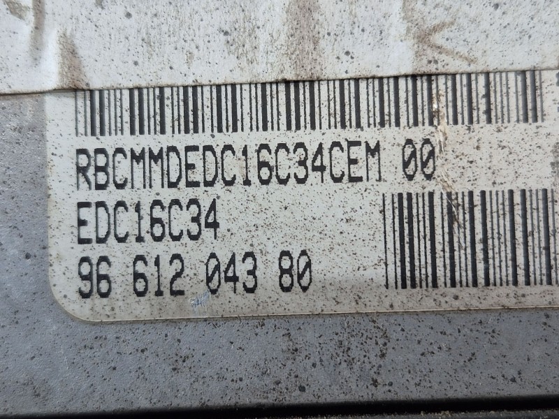 Recambio de centralita motor uce para citroën c4 berlina exclusive referencia OEM IAM   