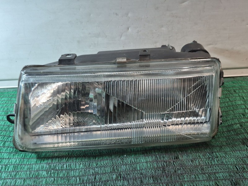 Recambio de faro izquierdo para seat toledo i (1l2) 1.6 i referencia OEM IAM   