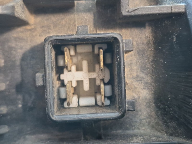 Recambio de faro izquierdo para seat toledo i (1l2) 1.6 i referencia OEM IAM   