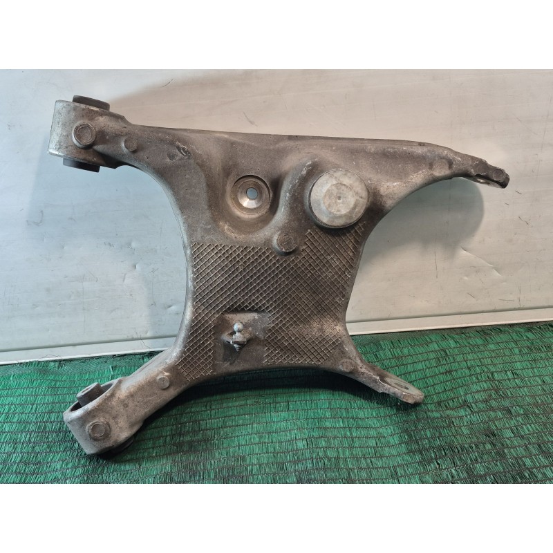 Recambio de brazo suspension superior trasero izquierdo para bmw serie 7 (e65/e66) 6.0 cat referencia OEM IAM 33326753109 333267
