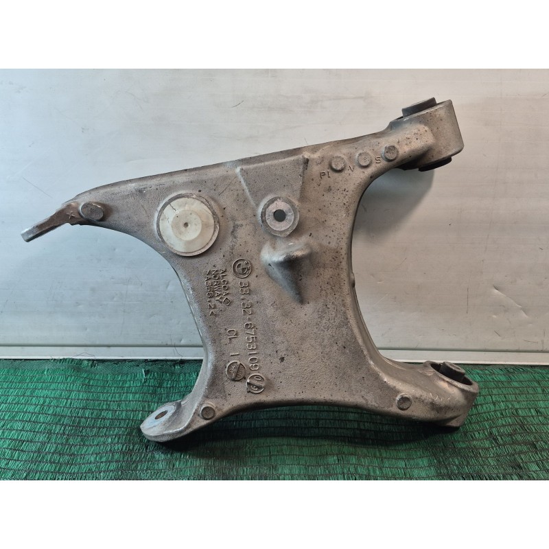 Recambio de brazo suspension superior trasero izquierdo para bmw serie 7 (e65/e66) 6.0 cat referencia OEM IAM 33326753109 333267