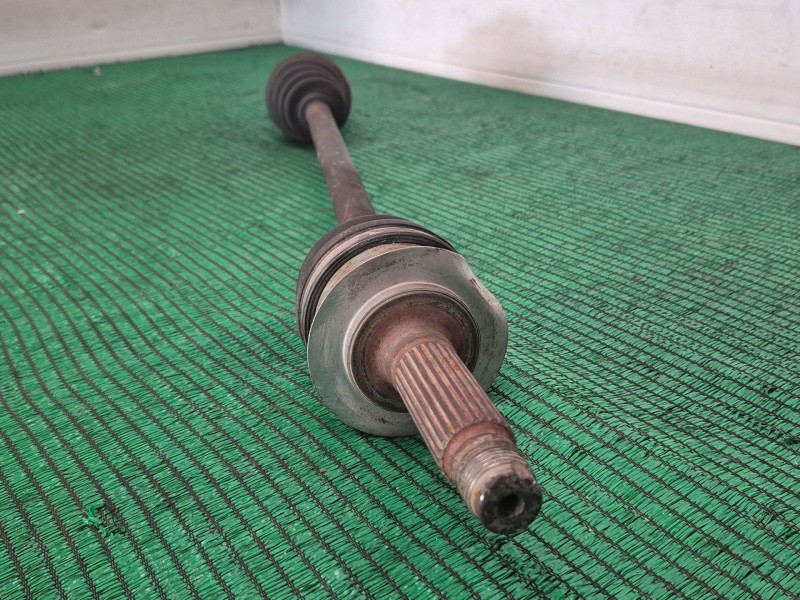 Recambio de transmision trasera izquierda para subaru legacy familiar/outback b13 (bp) 3.0 r outback referencia OEM IAM   