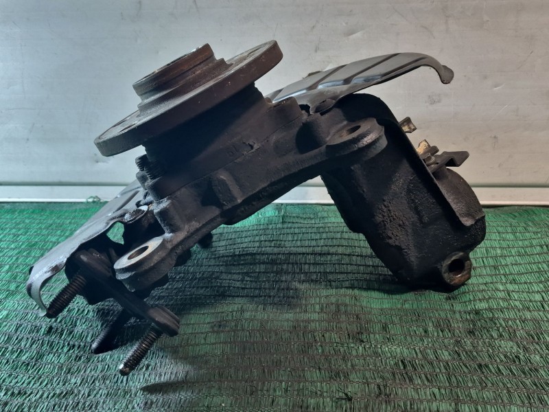 Recambio de mangueta delantera derecha para audi a3 (8p) 2.0 tdi referencia OEM IAM   