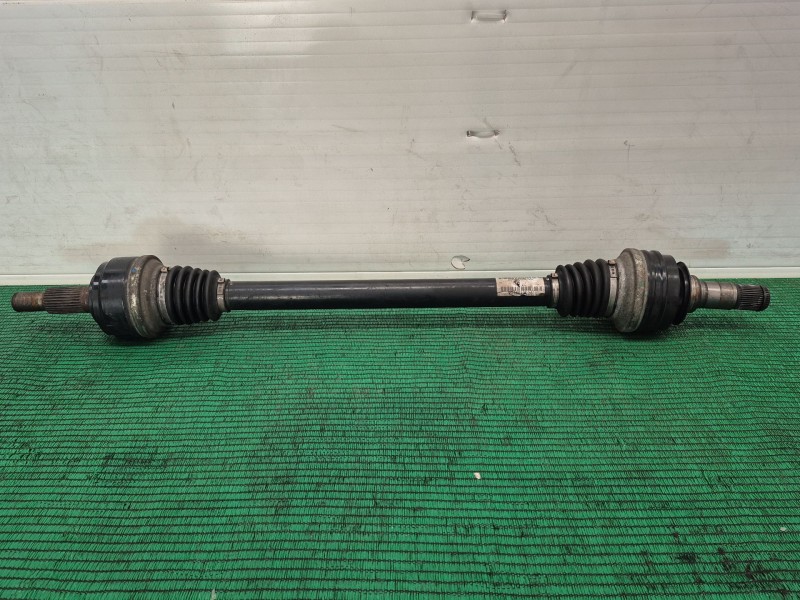 Recambio de transmision trasera derecha para volkswagen touareg (7p6) v6 tdi bluemotion premium referencia OEM IAM 7P0501201G 7P