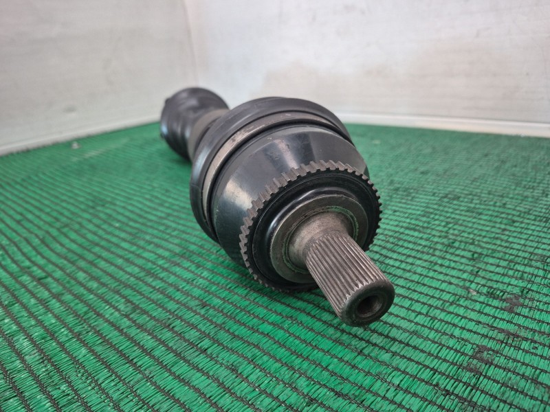 Recambio de transmision delantera izquierda para volvo s60 berlina 2.4 diesel cat referencia OEM IAM P8689210 P8689210 P8689210