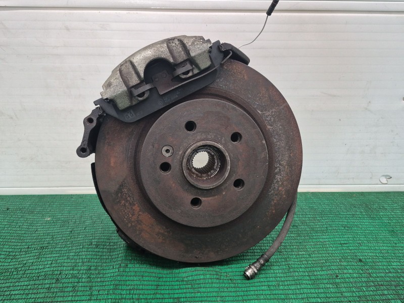 Recambio de mangueta delantera izquierda para mercedes-benz clase m (w163) 270 cdi (163.113) referencia OEM IAM   